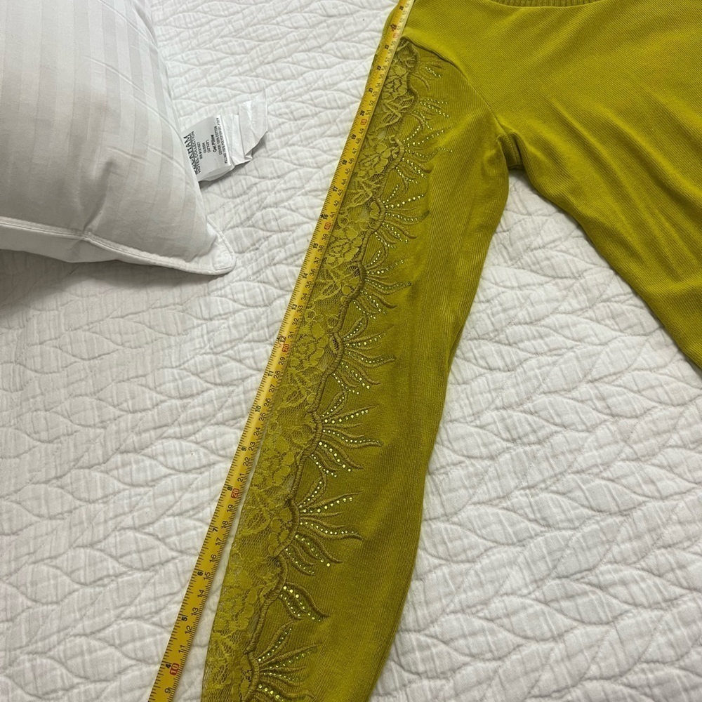 Mustard green Long sleeve top with lace detailing - Picture 6 of 12